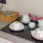 Roggetta Oda ve Kahvaltı Cremella